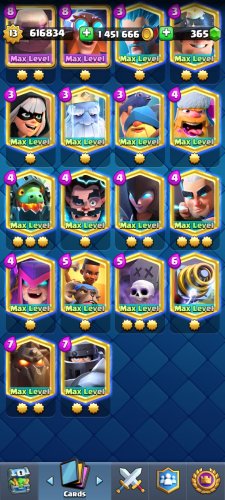 Screenshot_20210914-213631_Clash Royale.jpg