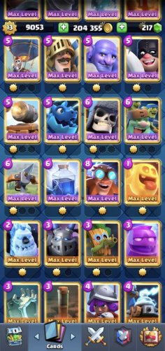 Screenshot_20210806-193356_Clash Royale.jpg