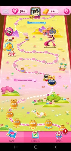 Screenshot_20220227-084143_Candy Crush Saga.jpg