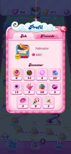 Screenshot_20221117-143021_Candy Crush Saga.jpg