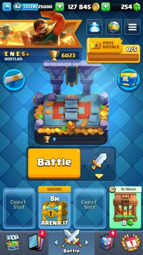 Screenshot_2022-12-15-21-04-01-341_com.supercell.clashroyale.jpg