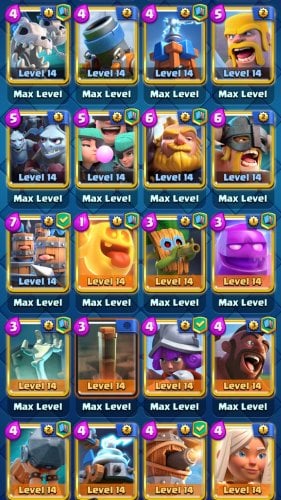 Screenshot_20230114_225915_Clash Royale.jpg