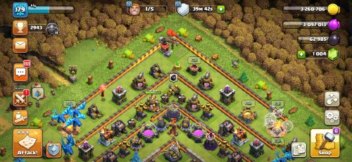 Screenshot_20201016_212123_com.supercell.clashofclans.jpg