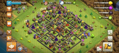 Screenshot_20201027-030708_Clash of Clans.jpg