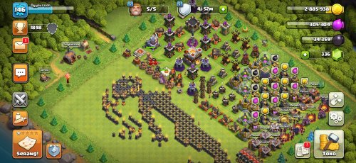 Screenshot_20210411-010148_Clash of Clans.jpg