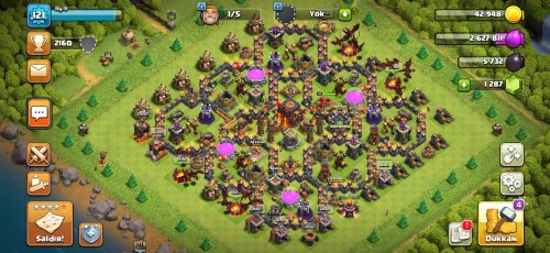 Screenshot_20210512-131929_Clash of Clans.jpg